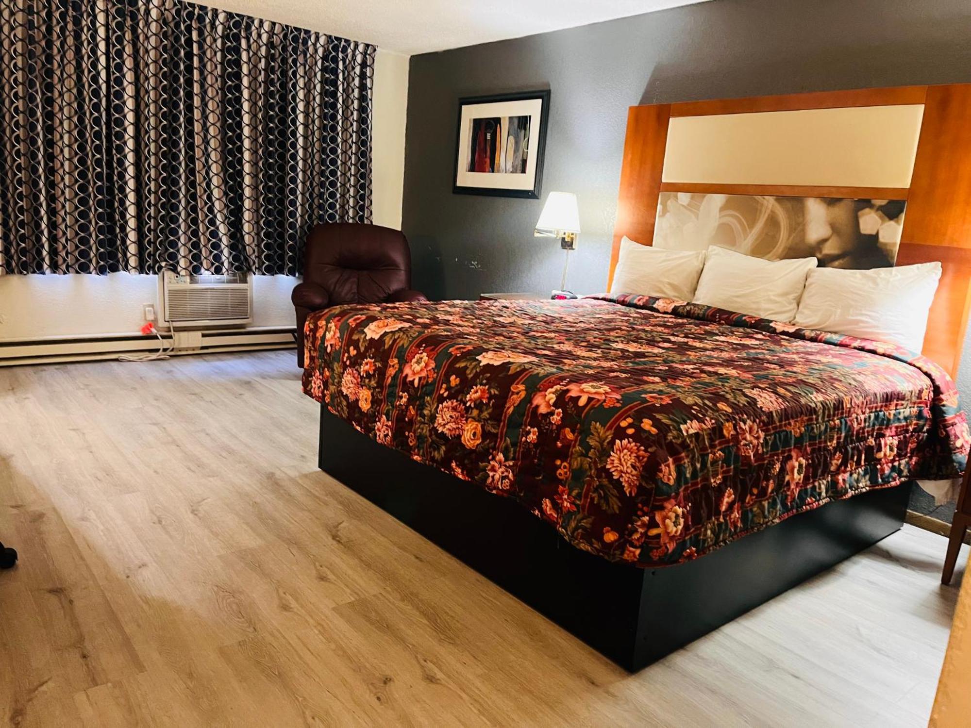 Mountain Inn Iron Mountain Ngoại thất bức ảnh